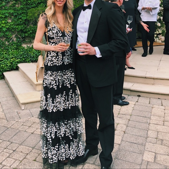 bcbg vine applique dress